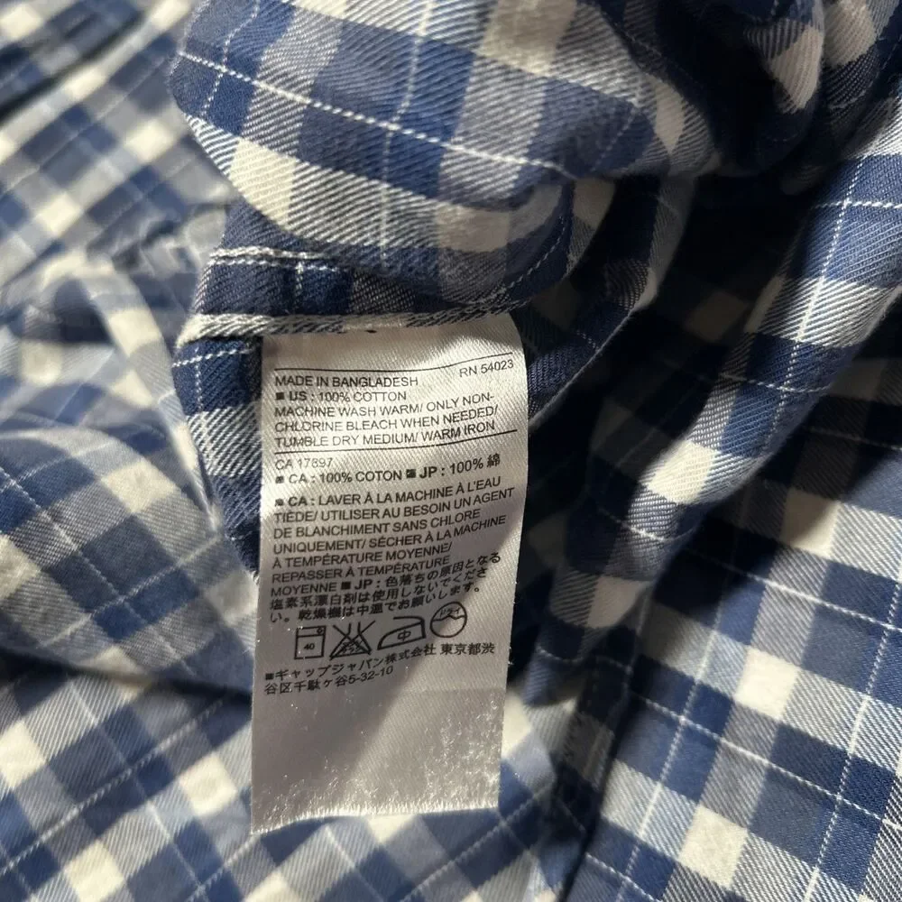 Banana Republic Lightweight Flannel Men’s L Blue Plaid‎ Long Sleeve Button Down